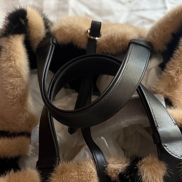 Dior Black and Tan Floral Faux Fur Shoulder Bag - Picture 6 of 10